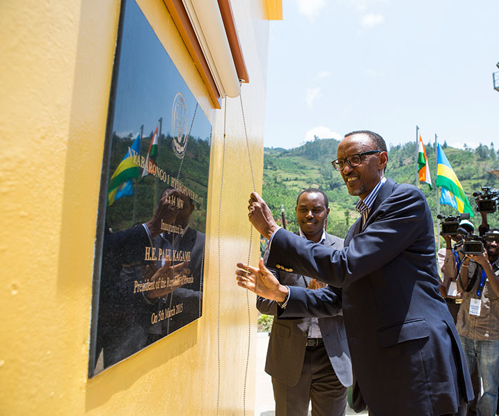 Perezida wa Repubulika, Paul Kagame ataha ku mugaragaro urugomero rw'amashanyarazi rwa Nyabarongo I.