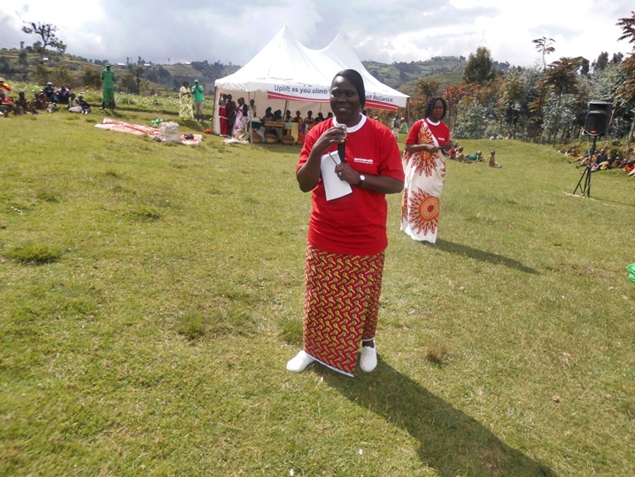 Hon Izabiriza Marie Mediatrice wari wagendereye akarere ka Nyaruguru.