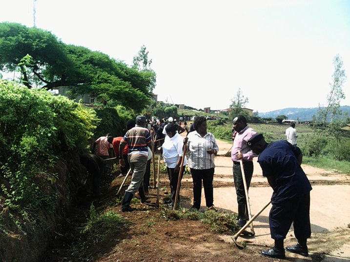 Mu karere ka Kamonyi umuganda urabera mu murenge wa Masaka, ahazwi nko ku Rugarika.