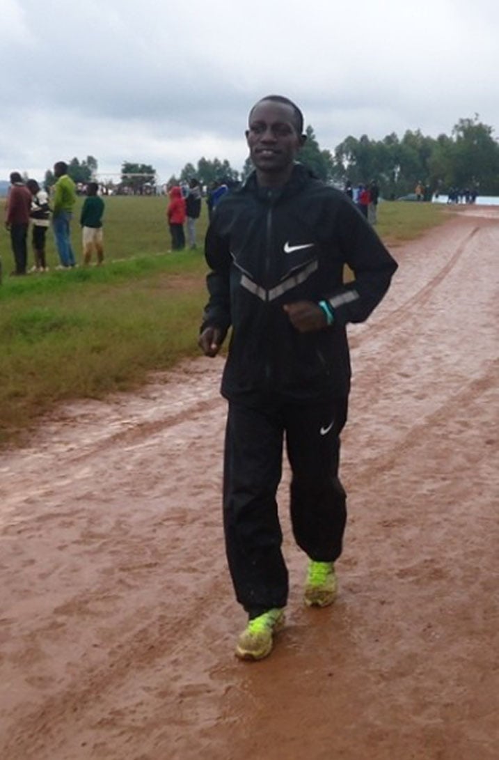 Kajuga Robert ari mu myitozo i Gicumbi ndetse anahabwa amahirwe yo kwitwara neza muri iyi Marathon