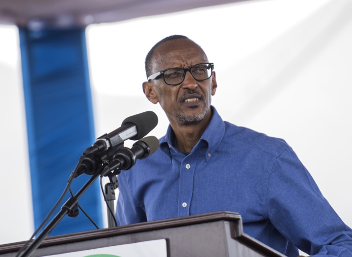Perezida Kagame yabasabye gushyigikira iterambere ry'abagore.