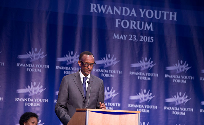 Perezida Kagame yavuze ko nta gihugu cyabaye igihangange kubera impano y'Imana gusa.