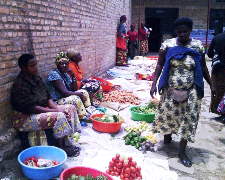 Aba bagore bahoze bacururiza kuri "marato" i Muhanga baza guhambwa inguzanyo bishyura neza ariko ntibongera kubona andi kubera kutumvikana kw