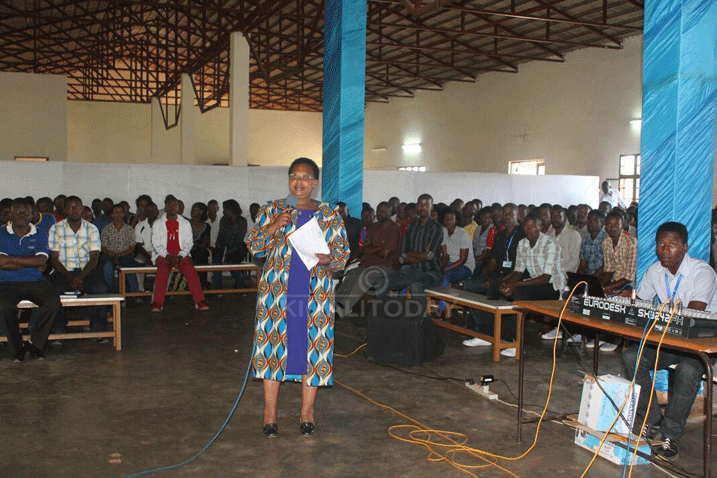 Abanyeshuri biyemeje guhangana n'abapfobya Jenoside babinyujije kuri interineti
