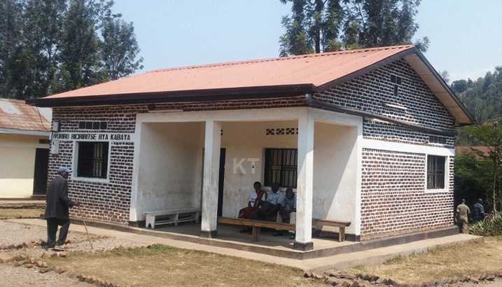 Amavuriro aciriritse yegerezwa abaturage ngo yatumye bacika ku ngeso yo gusangira ibinini.