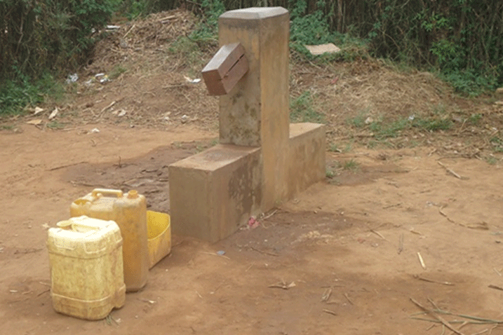 Ibura ry'amazi ngo ryaturutse ku kibazo cy'imiyoboro yayo yari yarangiritse.