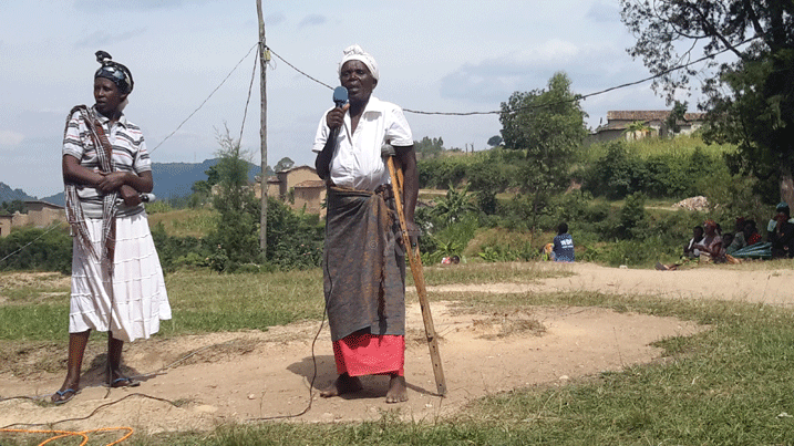 Abaturage babaza ibibazo byabo mu bwisanzure kandi mu ruhame, ubuyobozi bw