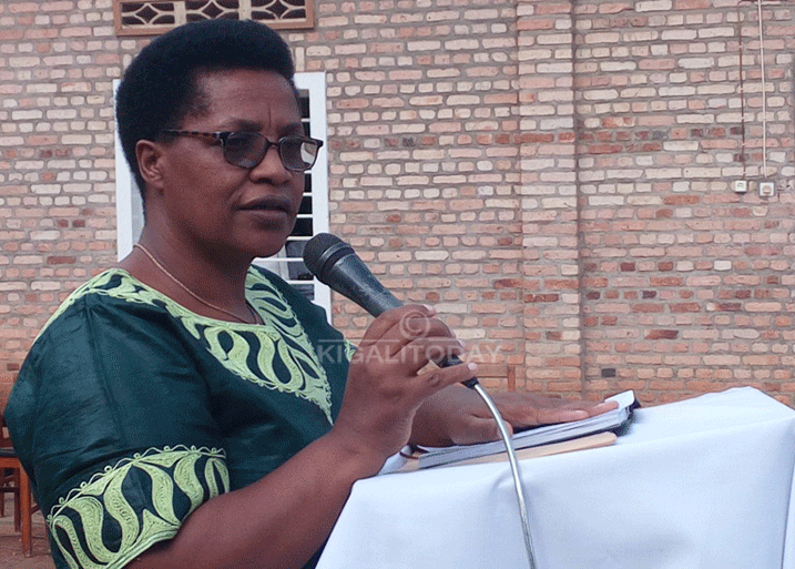 Guverineri Mureshyankwano yasabye abasengeye muri Paruwasi St Dominique kuba urumuri