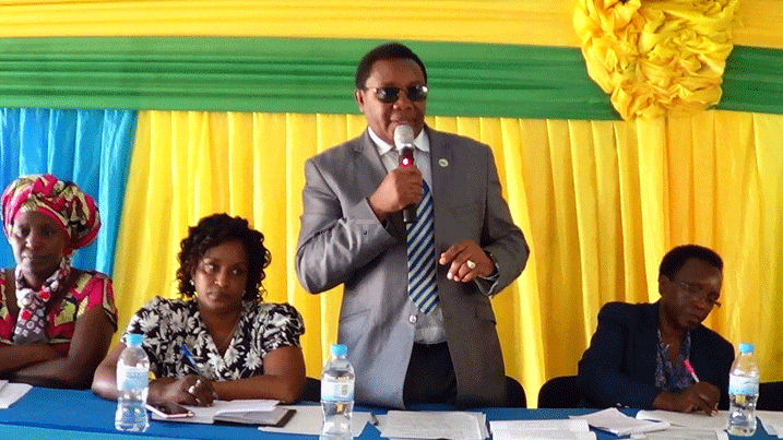 Hon. Rwigema avuga ko barimo kureba uko imbogamizi mu burezi muri EAC zavaho.