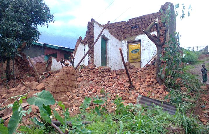 Amwe mu mazu yasenyutse burundu.