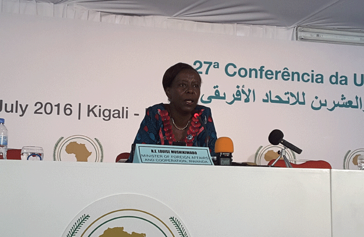 Minisitiri Mushikiwabo yavuze ko u Rwanda rudateganya guta muri yombi Perezida Bashir.