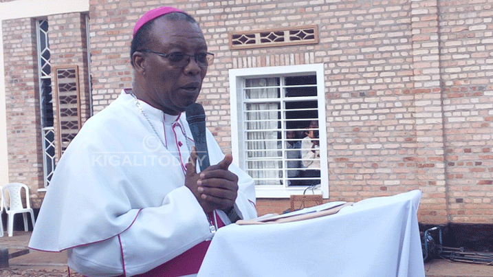 Musenyeri Filipo Rukamba, umushumba wa Diyosezi ya Butare, akaba n'umukuru w'inama y'abepisikopi mu Rwanda
