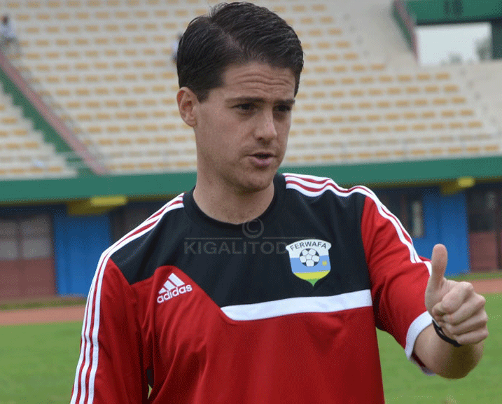 Johnny McKinstry uzaba asimburwa kubera umusaruro muke