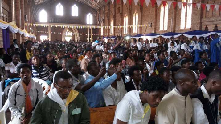Urubyiruko rw'abagatolika rugera ku 3000 ruteraniye i Huye mu ihuriro rya 14.