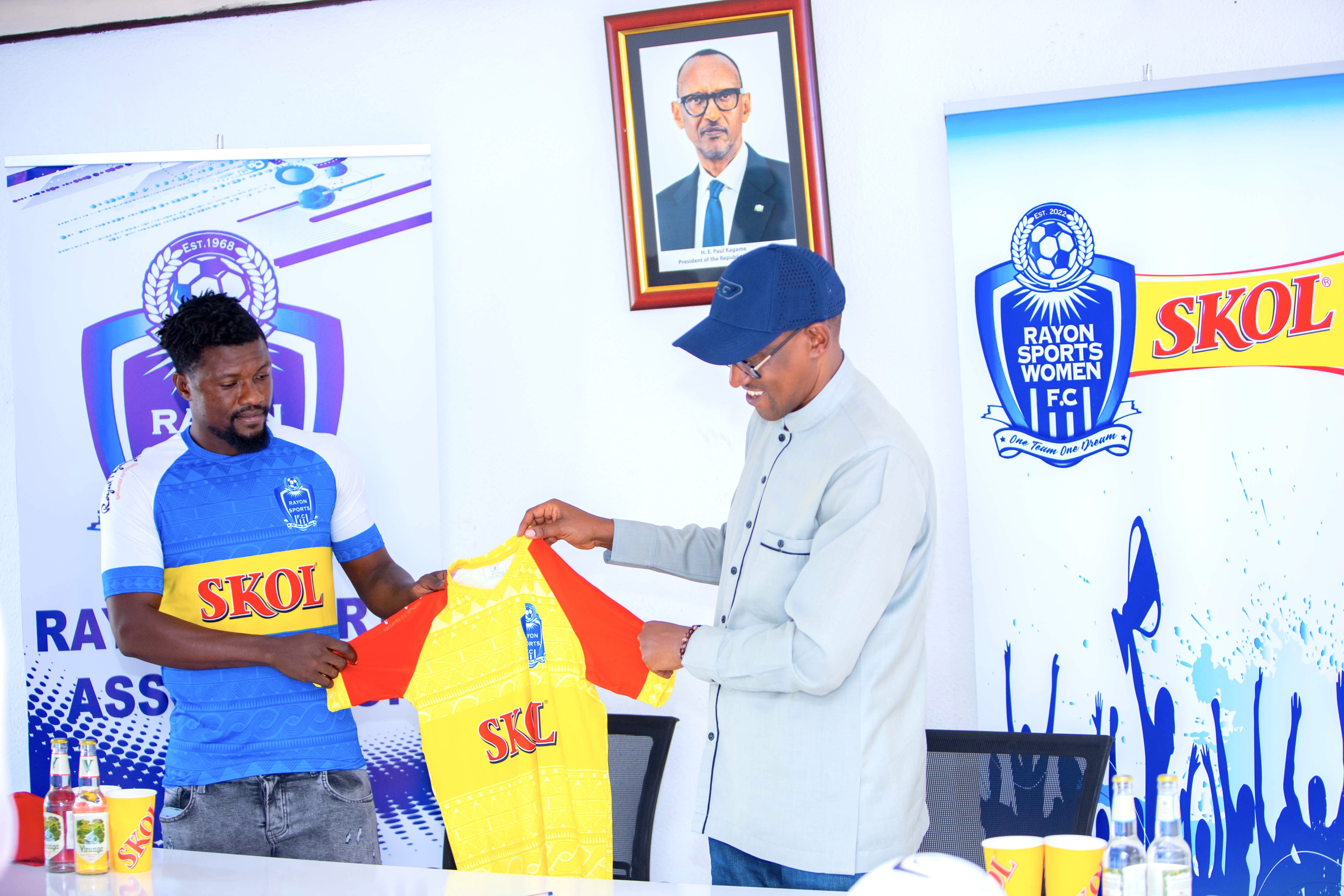 Luvumbu ni umwe mu bakinnyi Rayon Sports yasinyishije ariko itarandikisha