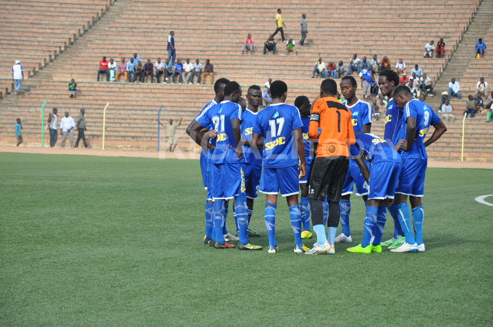 Bakame agira inama bagenzi be mbere y'umukino