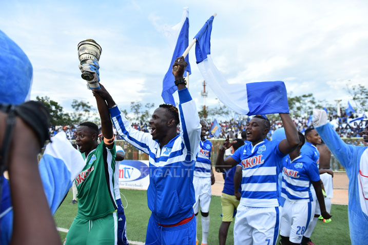 Rayon Sports y'abagore yegukanye igikombe cya Shampiyona y'icyiciro cya  kabiri - Kigali Today