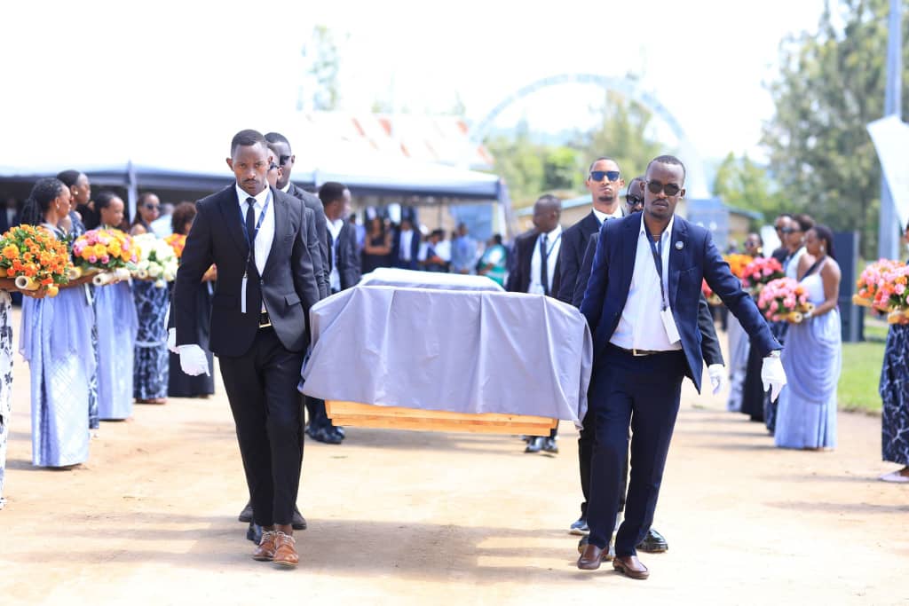 Hanashyinguwe imibiri 38 yabonetse 