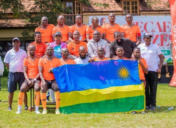Ikipe ya Cercle Sportif de Kigali ibamo Umuyobozi wa Rwanda Premier, League Hadji MudaheranwaYussuf izahagararira u Rwanda
