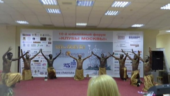 Iserukiramuco ryakomereje no mu bindi birori bitandukanye. Aha naho Inganzo Ngari yahitwaye neza.