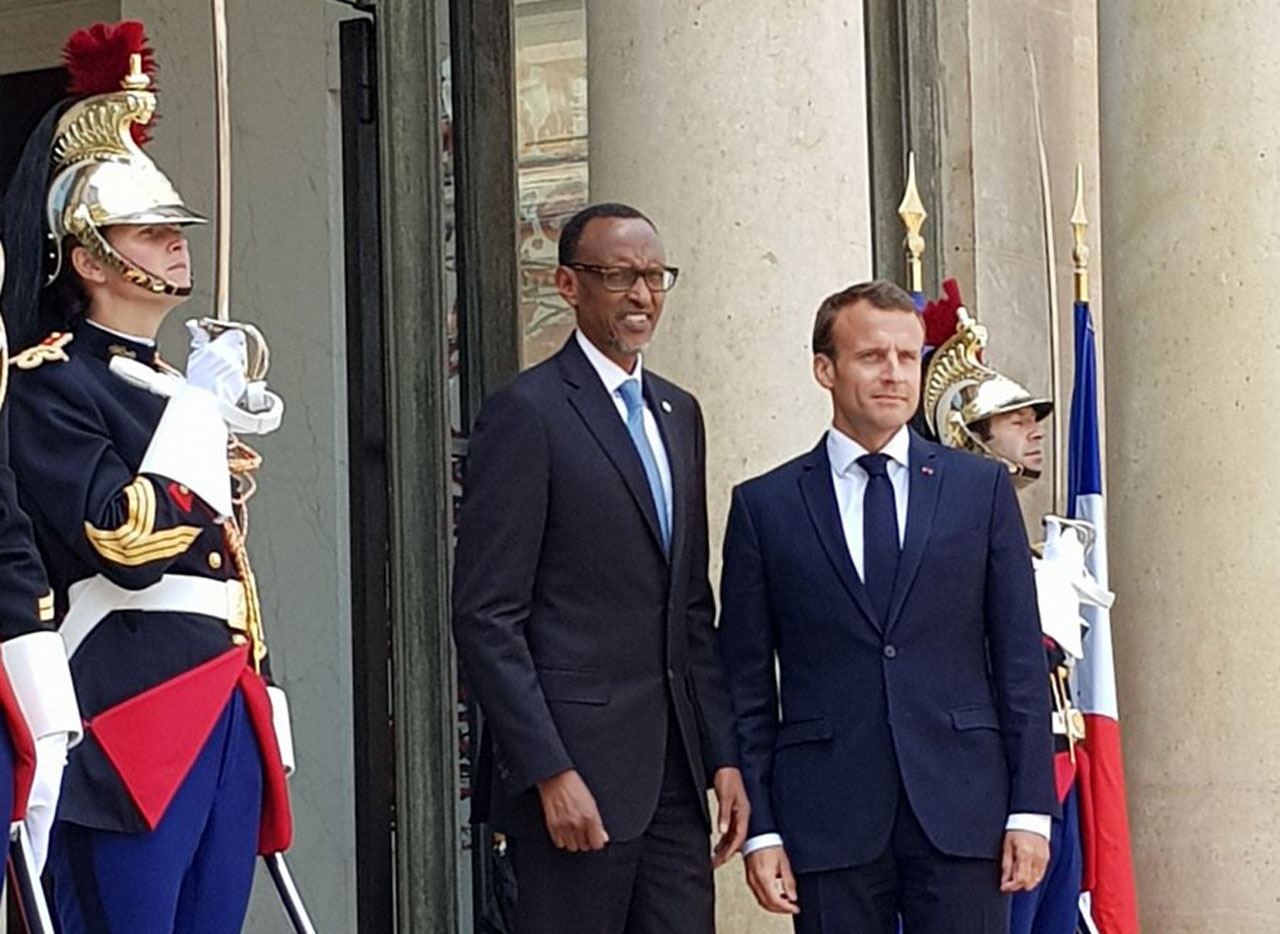 Perezida Kagame yakiriwe na Emmanuel Macron
