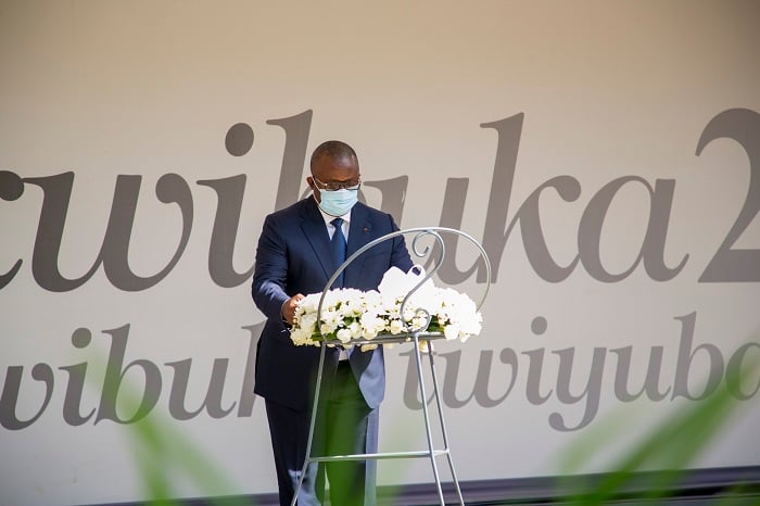 Perezida Embaló yunamiye abazize Jenoside yakorewe Abatutsi baruhukiye mu rwibutso rwa Kigali