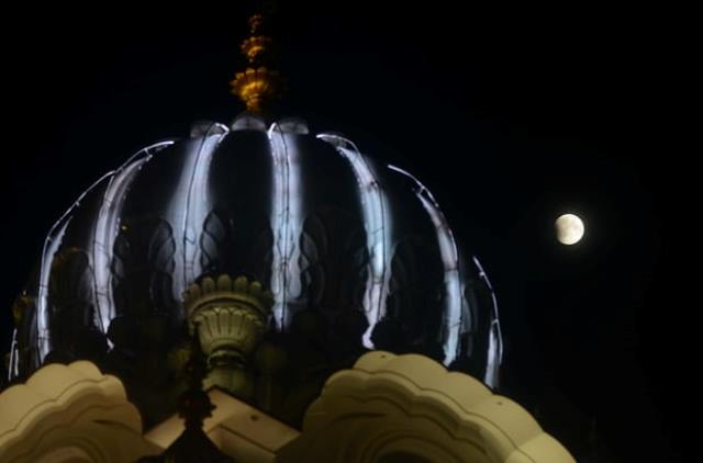 Amritsar mu Buhinde yafotowe na Narinder Nanu