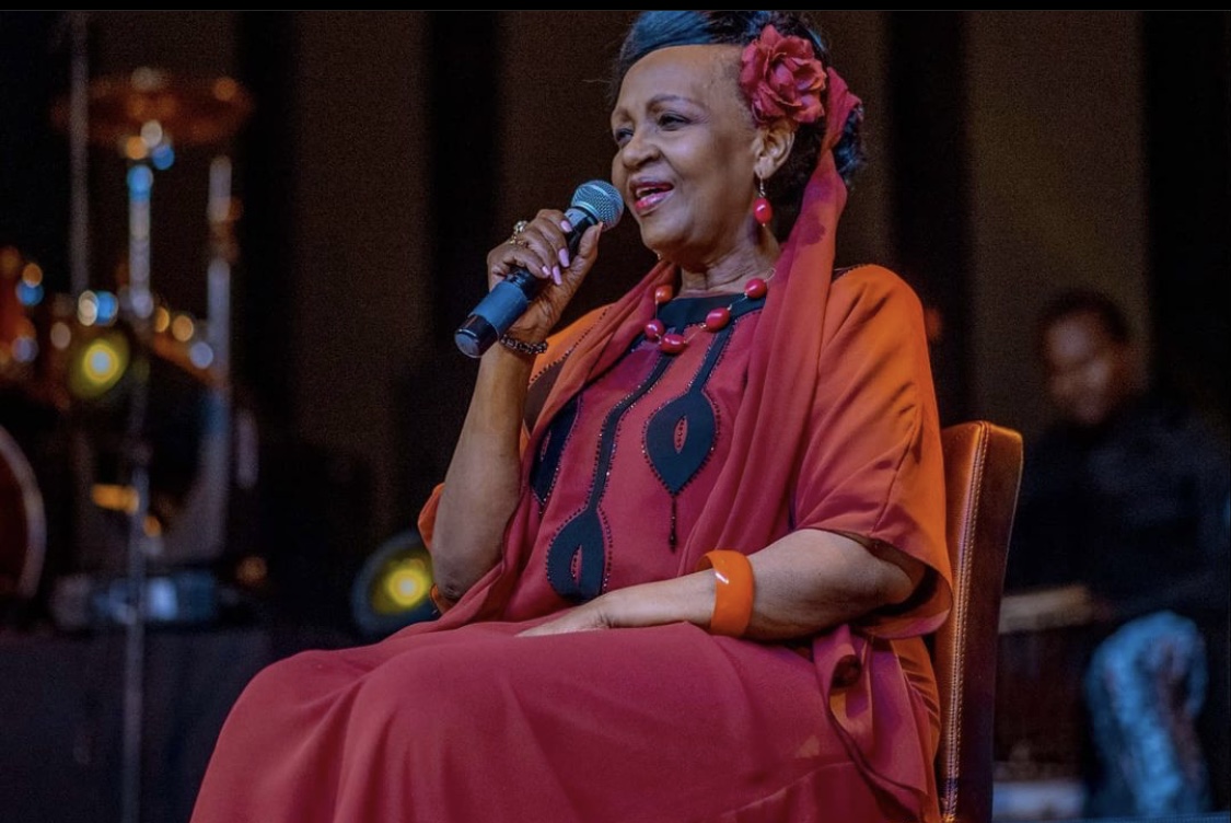 Cecile Kayirebwa yakumbuje Abanyarwanda indirimbo ze za Kera ndetse n'izubu 
