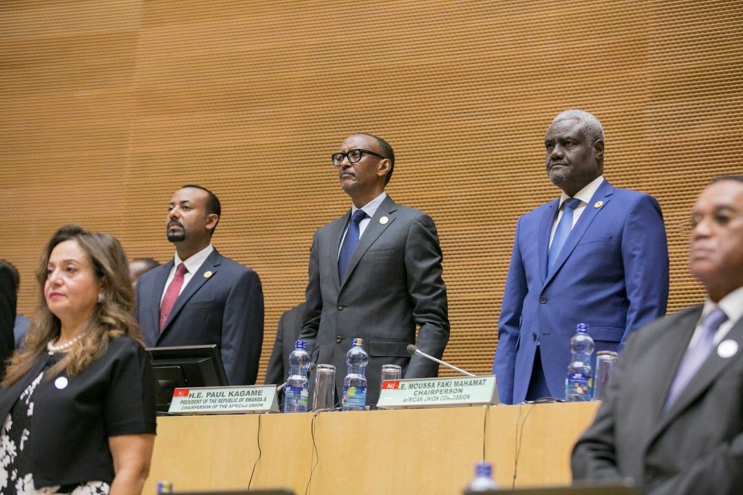 Perezida Kagame yitabiriye inama yiga ku mahoro ku isi