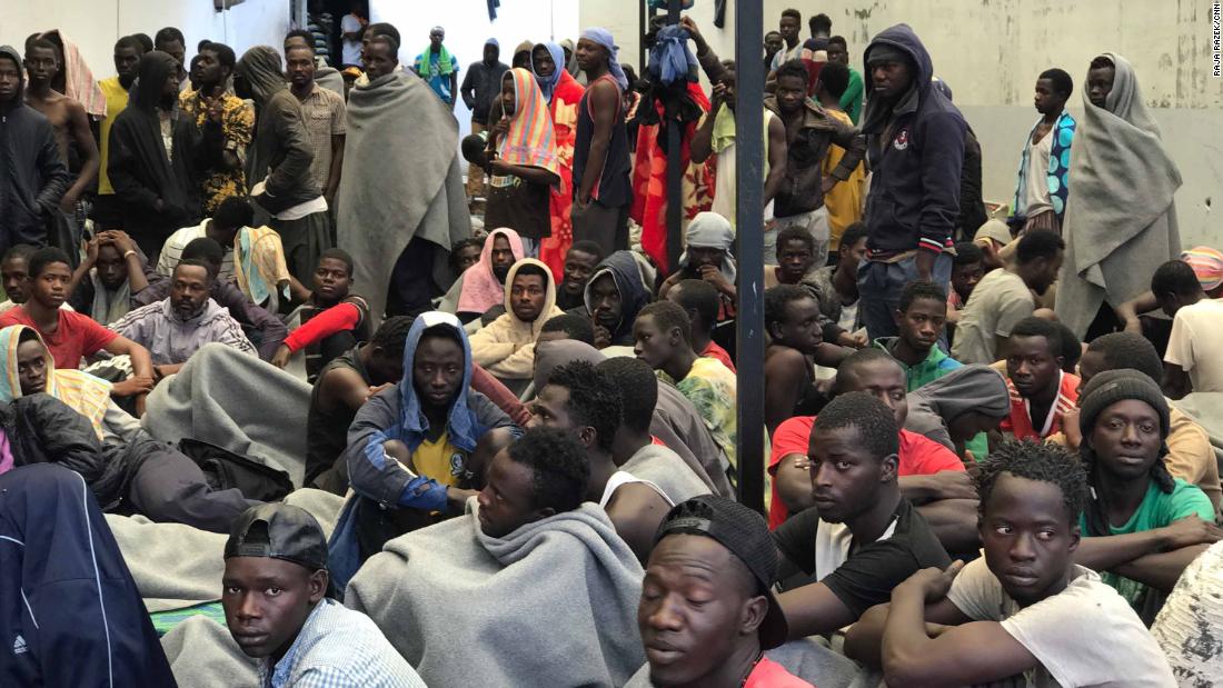 Bamwe mu bimukira b'Abanyafurika bari muri Libya 