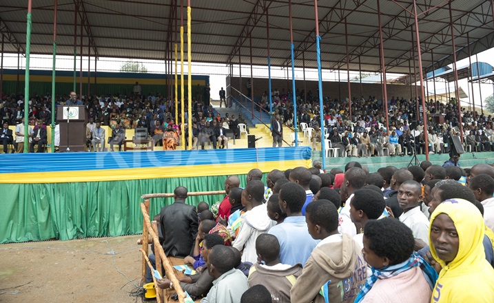 Perezida Kagame yabatangarije ko yifuzaga kubona aho bageze mu iterambere.