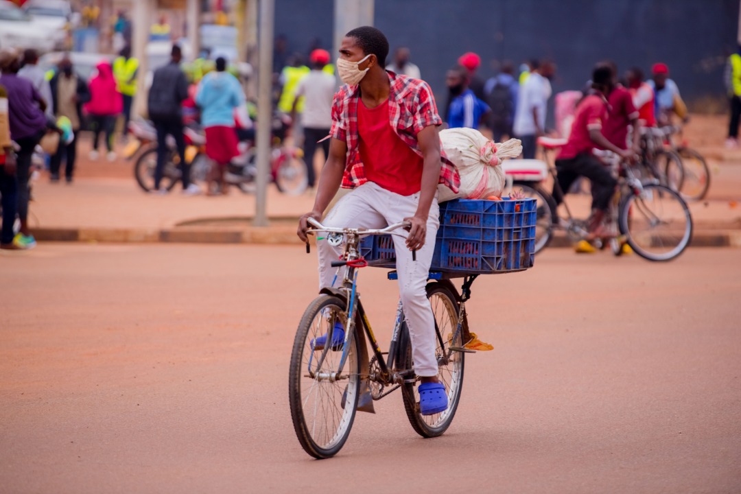 Dore disi abantu sinjye urota ngeze ku bakiriya banjye