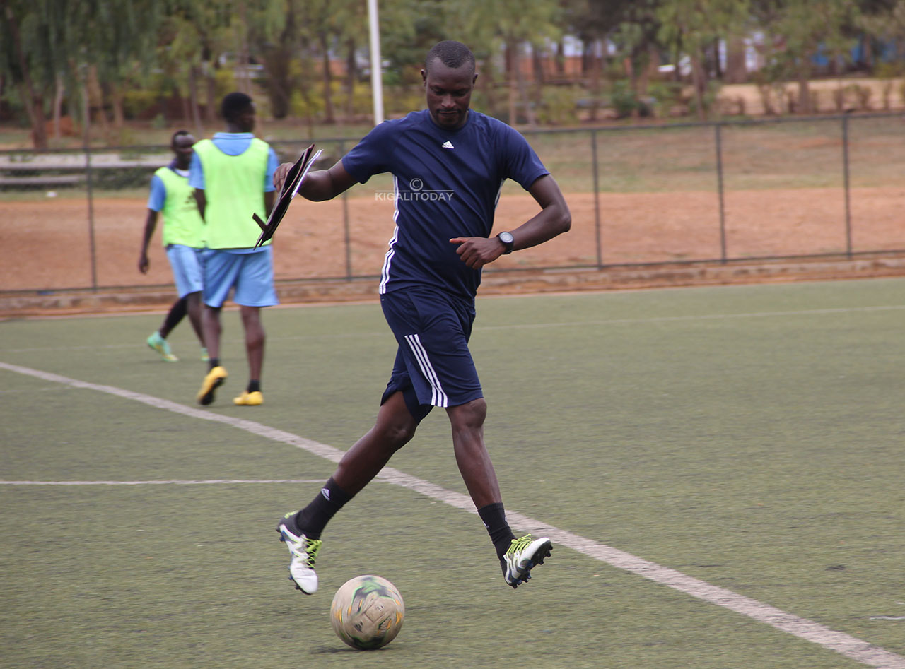 Seninga Innocent utoza Police Fc, ni umwe mu batoza bize muri KIE, bamaze no kubona andi mahugurwa mpuzamahanga menshi
