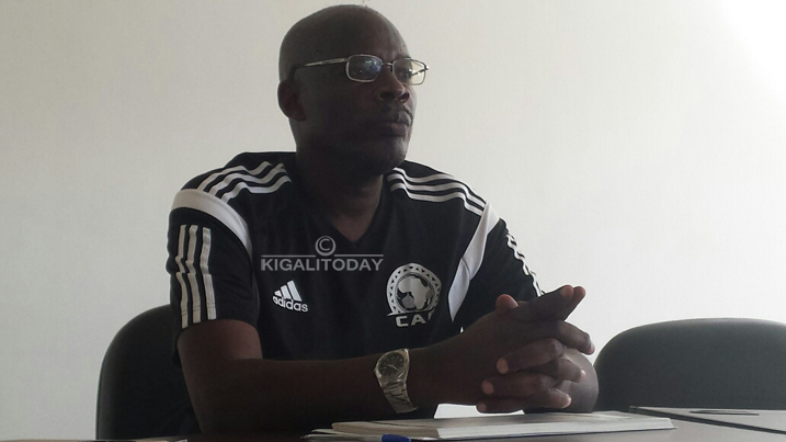 Rutsindura Antoine umunyarwanda uhagarariye CAF mu Rwanda niwe wahuguye aba batoza akaba yaraberetse uburyo batoza abana n'uko bahagarara mu kibuga