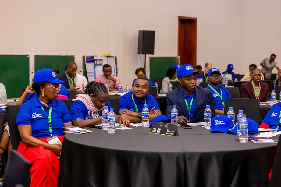 Abafite aho bahurira n'iki kibazo mu nama nyunguranabitekerezo