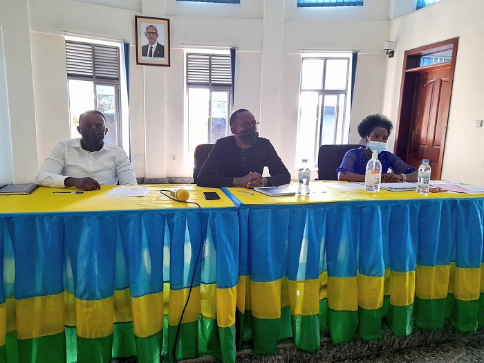Njyanama y'Akarere ka Rubavu yanze ko abihaye ubutaka bwa Leta bahabwa ibyangombwa byabwo