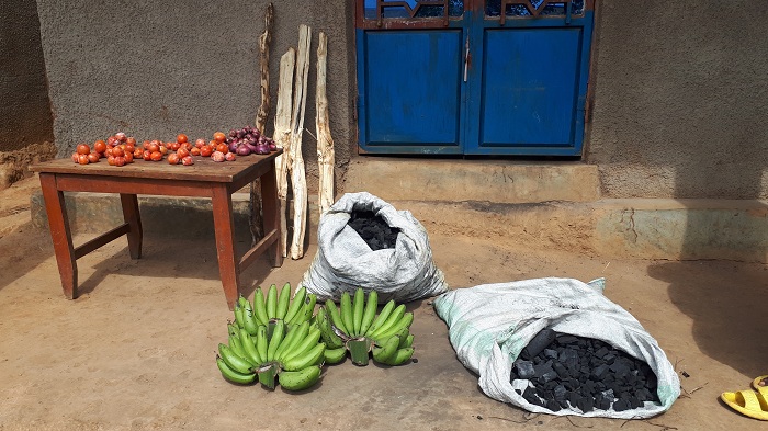 Gucururiza ku mabaraza nabyo ntibyemewe