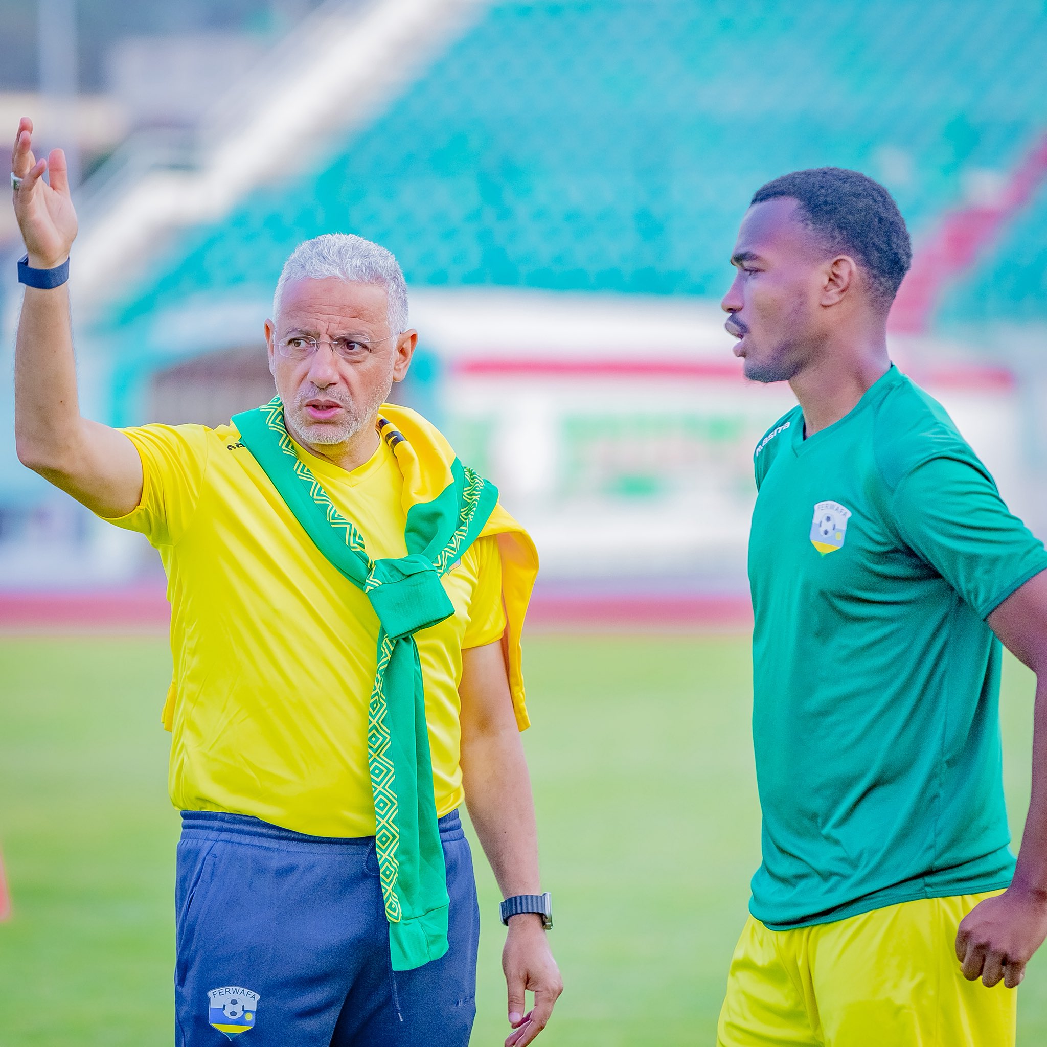 Umutoza Adel Amrouche wanongeyemo amarso mashya, yanenze urwego rwa bamwe mu bakinnyi b'Amavubi