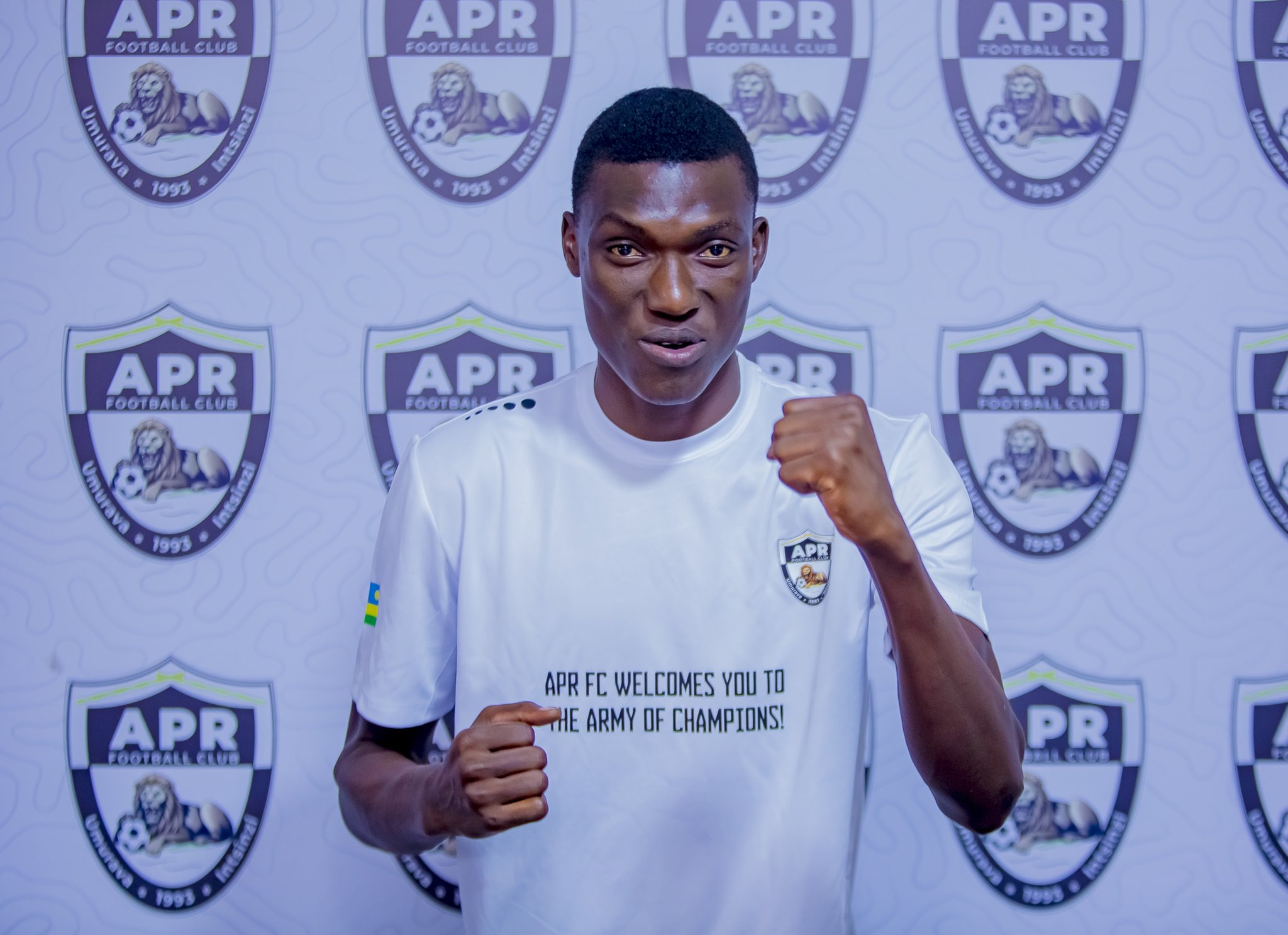 Ronald Ssekiganda yatangajwe nk'umukinnyi mushya wa APR FC 