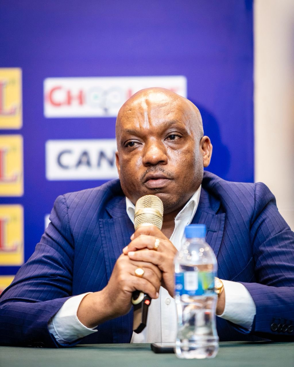 Umuyobozi ushinzwe Amategeko muri Komite y'Inzibacyuho ya Rayon Sports, Me NUBUMWE J.Bosco yavuze ko Umuryango wa Rayon Sports utasheshwe kuko abagize inzego aribo batakiri mu nshingano ariko ubuzima bukomeje kandi ko amategeko ari kuvugururwa ahuzwa n'igihe