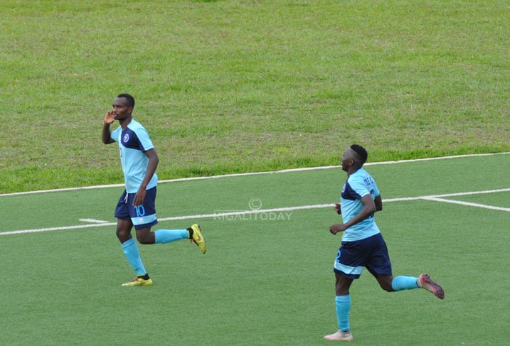 Ni gutya Danny yishimiraga ikibuga