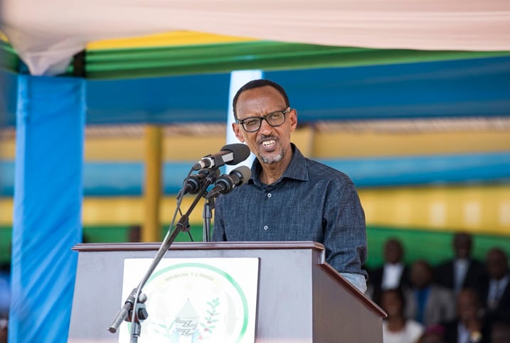 Perezida Kagame asanga ibyagezweho mu myaka 20 ari urugero rw