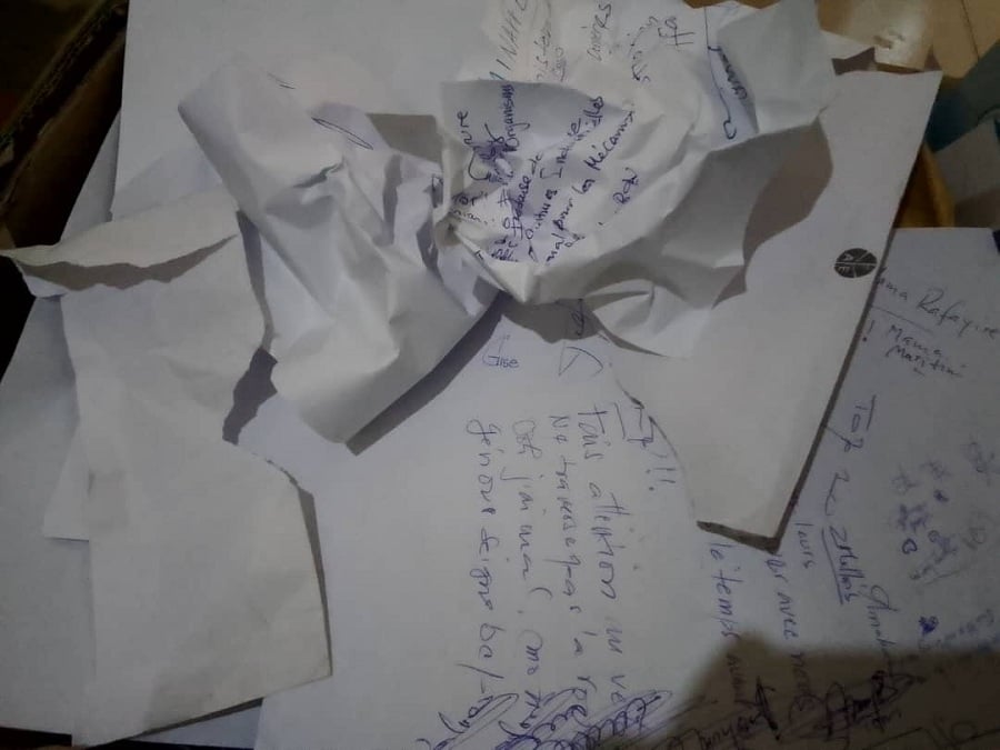 Impapuro zakoreshejwe zisigaye ari imari