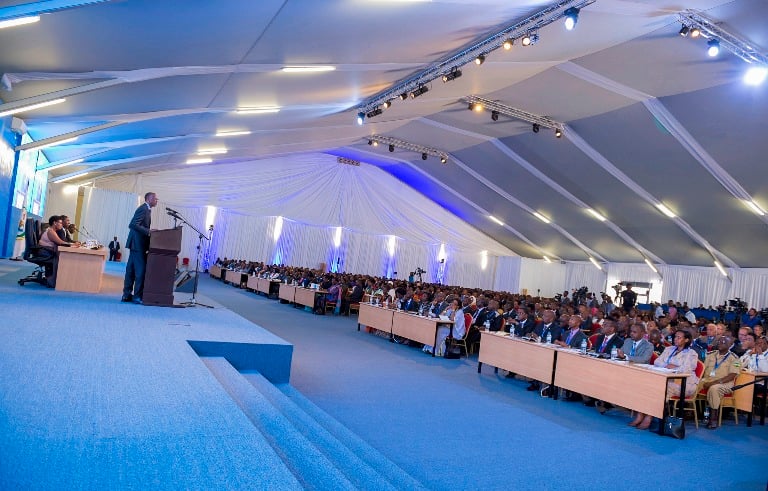 Uyu mushyikirano witabiriwe n'Abanyarwanda n'abahagarariye ibihugu byabo mu Rwanda.