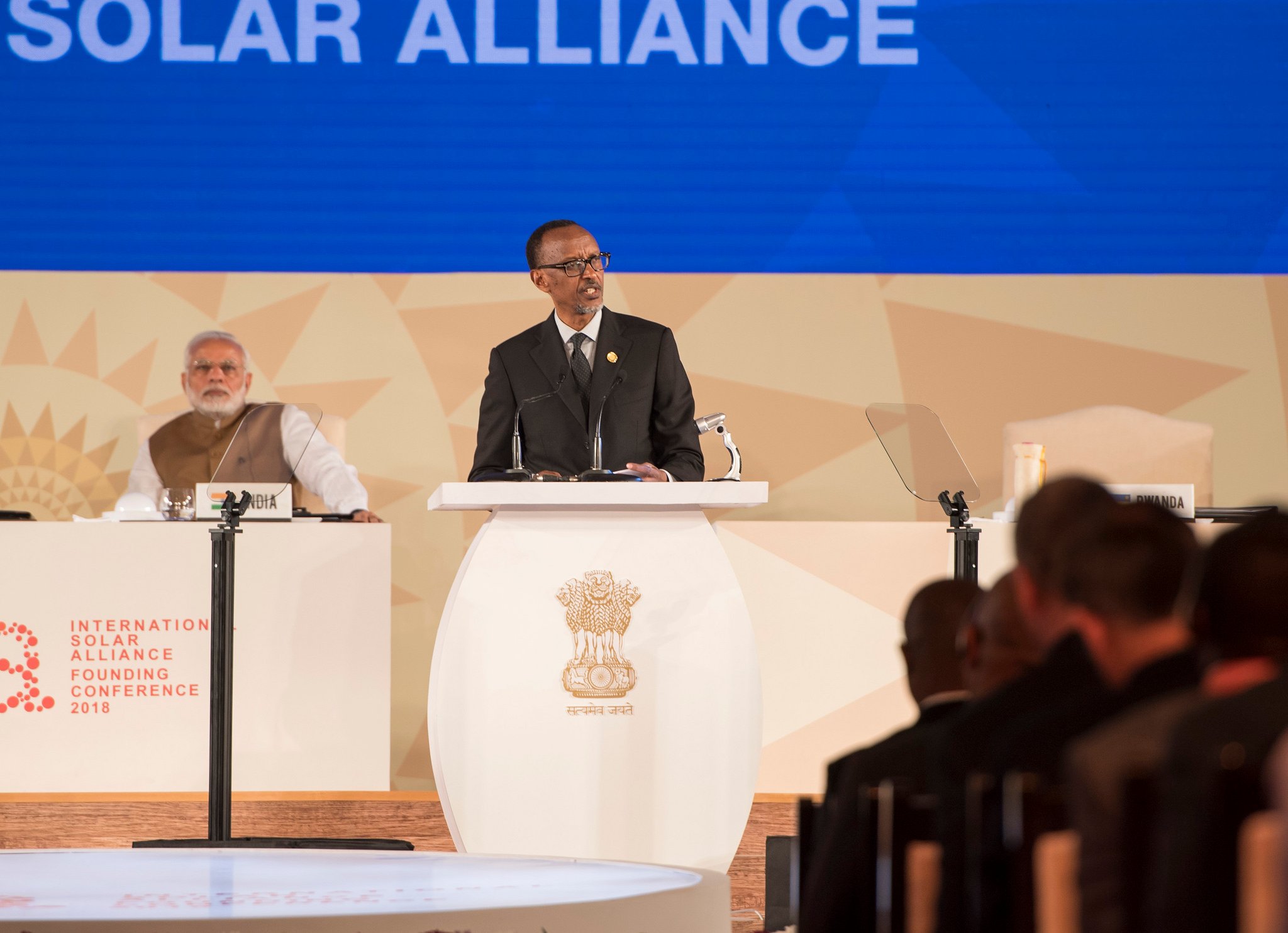 Perezida Kagame ubwo yagezaga ijambo ku bitabiriye inama ya Internationa Solar Alliance