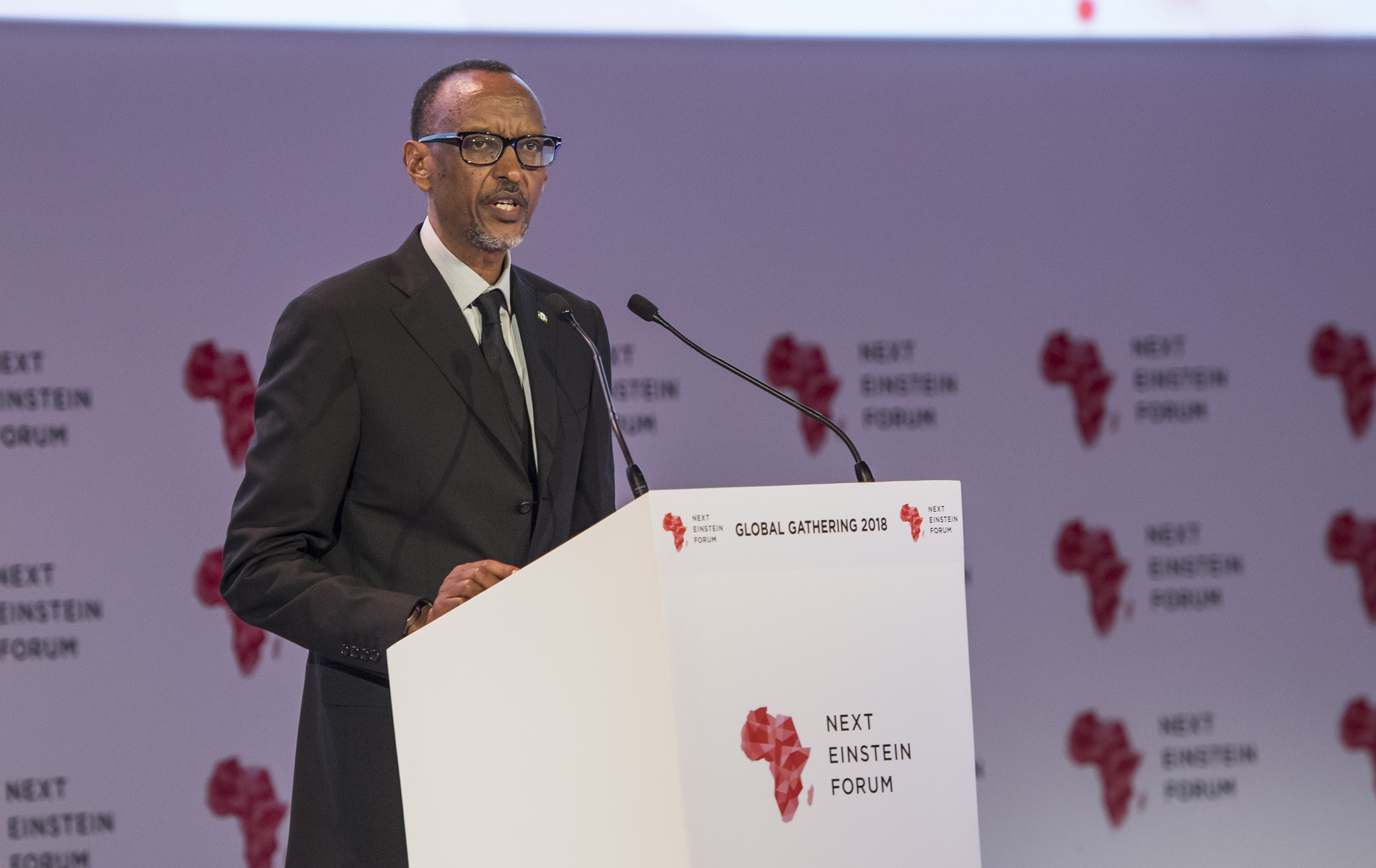 Perezida Kagame yavuze ko Ubumenyi bukwiye kwifashishwa mu gukemura ibibazo bya Afurika ndetse n