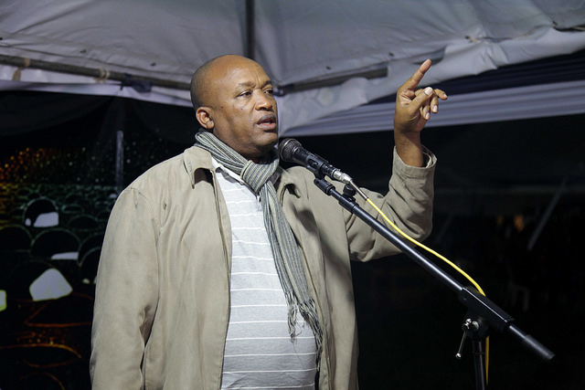 Tom Ndahiro Umunyamakuru akaba n'umushakashatsi kuri Jenoside yakorewe Abatutsi