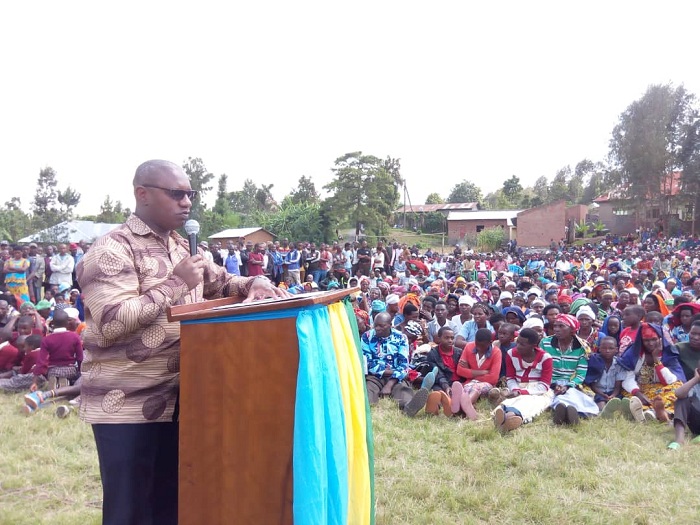 Dr Patrick Ndimubanzi yasabye abaturage kwirinda ibiyobyabwenge kuko bimunga ubukungu bwabo n'ubw'igihugu