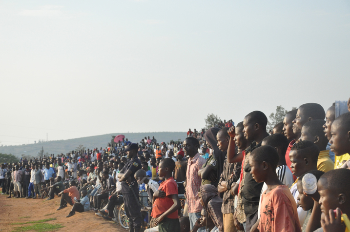 Abafana ba Bugesera baba baje kureba umupira ari benshi