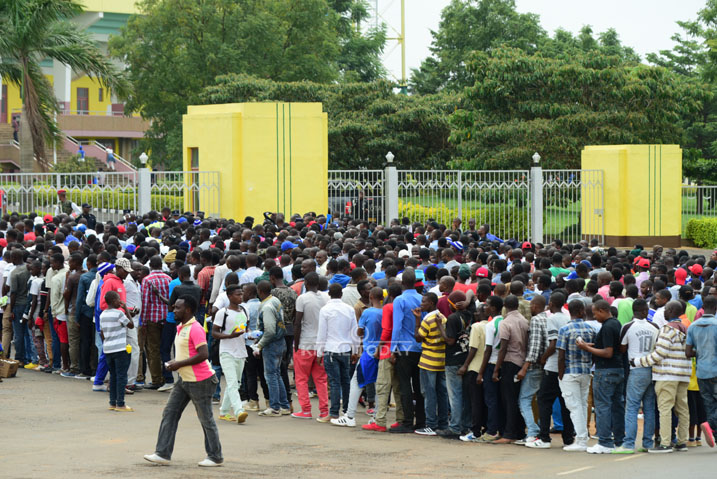 Kwinjira muri Stade byagoranaga kubera ubwinshi bw'abafana
